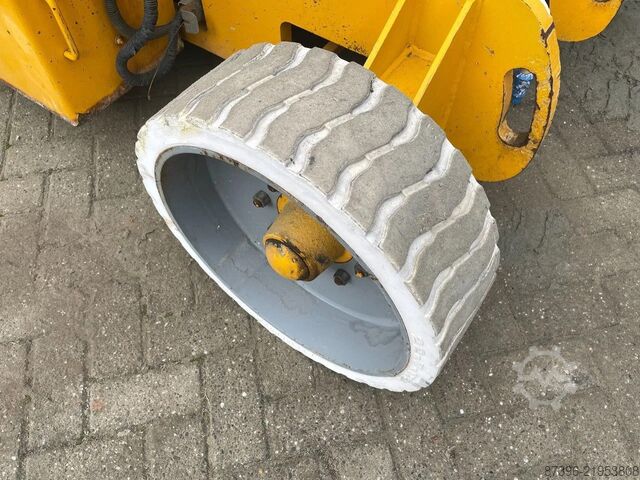 Platform kerja teleskopik artikulasi Genie Z34/22N Hoogwerker Knikarmhoogwerker
