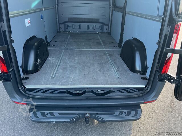 Kastenwagen Mercedes-Benz Sprinter 215 CDI Kasten  Klima Distr. Sitzh. AHK ParkPaket