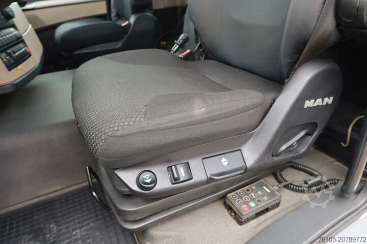 Autotransporter MAN TGS 35.360 Oprijwagen + HIAB 228 E3 Kraan 8x2