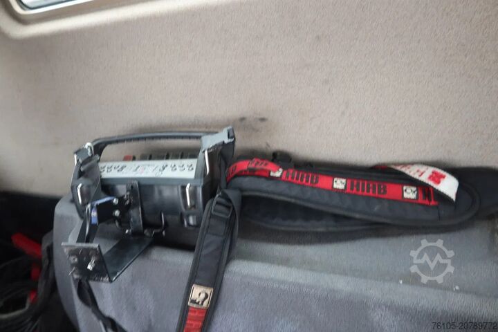 Autotransporter MAN TGS 35.360 Oprijwagen + HIAB 228 E3 Kraan 8x2