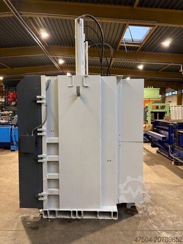 Enfardadeira vertical HSM V-Press 1160 plus