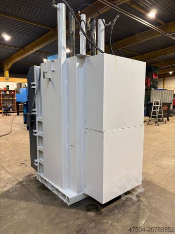 вертикальный пресс-подборщик HSM V-Press 1160 plus