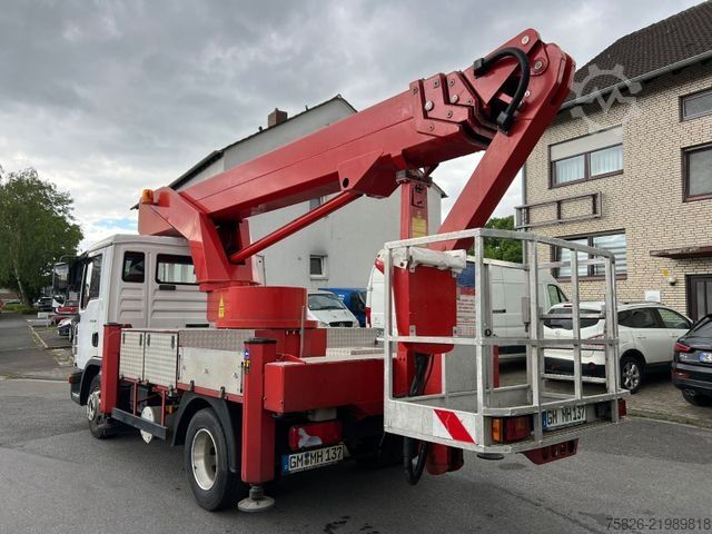 Plataforma elevadora sobre camión MAN TGL 8.180 Bison Palfinger TKA 28 M Hubsteiger