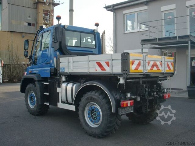 Trojcestný sklápač Mercedes-Benz Unimog U 423