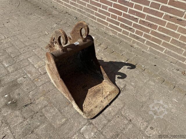 标准铲斗 Dieplepelbak CW 05 - Gebruikt