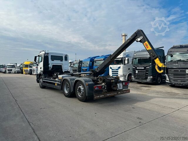 ロールオフコンテナトラック MAN TGS 26.470 * HYVA * ACC * LENK-LIFT * 6X2 * TÜV
