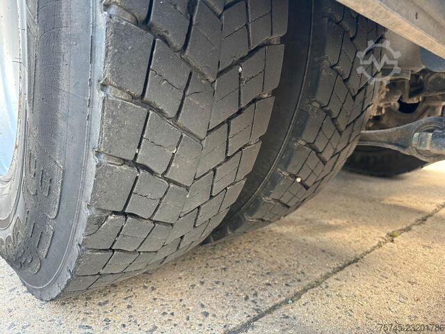 ロールオフコンテナトラック MAN TGS 26.470 * HYVA * ACC * LENK-LIFT * 6X2 * TÜV