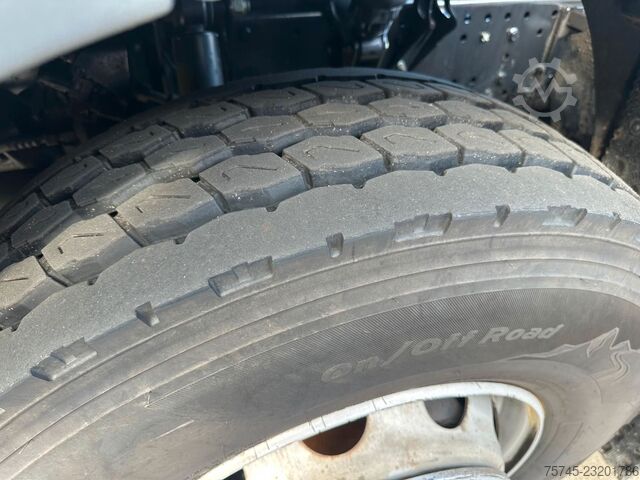 ロールオフコンテナトラック MAN TGS 26.470 * HYVA * ACC * LENK-LIFT * 6X2 * TÜV