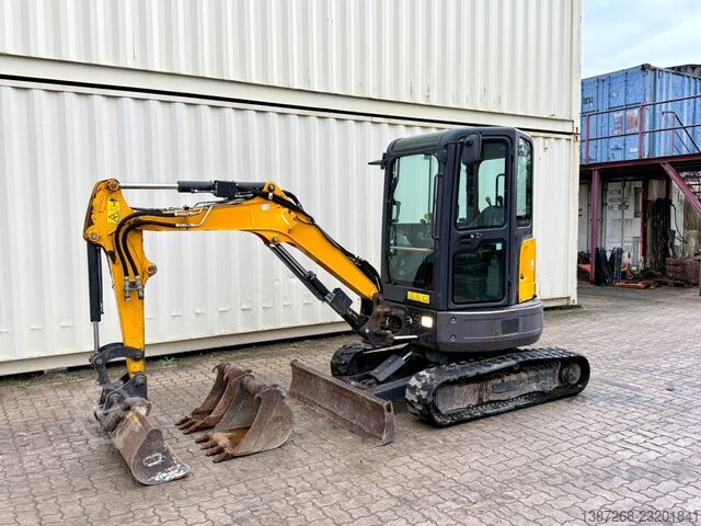 Minigraver BOBCAT E26 / 2017 BJ / 3 x Löffel