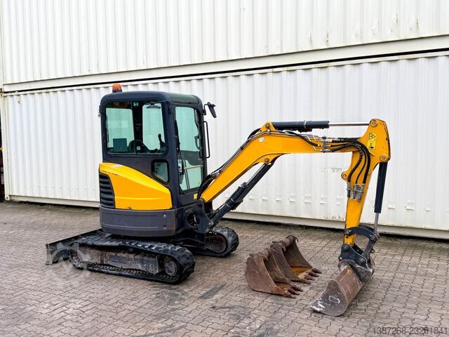 Minigraver BOBCAT E26 / 2017 BJ / 3 x Löffel