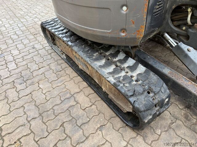 Minigraver BOBCAT E26 / 2017 BJ / 3 x Löffel