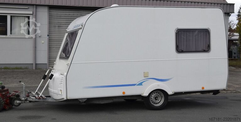 Caravana CARAVELAIR Antares 390 mit Vorzelt