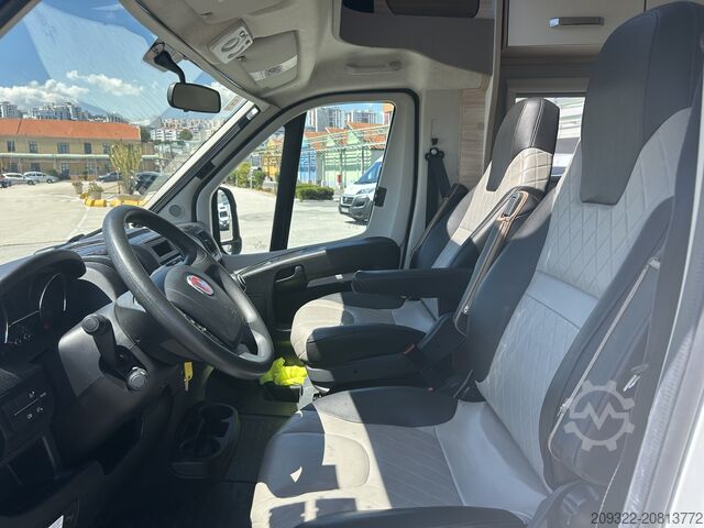 Wohnwagen/Wohnmobil Fiat Ducato Carasuite 650 MF | 5 Posti Letto | Completamente Attrezzato