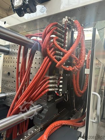 Ruiskuvalukone Sumitomi Demag Systec 350/720-2300