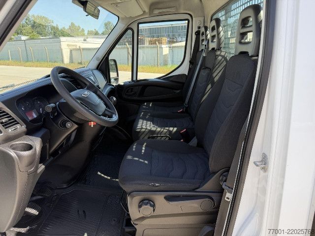 Pick-up varebil IVECO 35S15 / 3.0 Liter / Klima / AHK