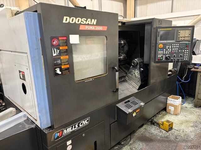 CNC lathe DOOSAN Puma 2600