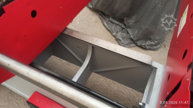Oboustranný čepovací stroj na parkety FOD FOD BYDGOSZCZ DCKW 2/2