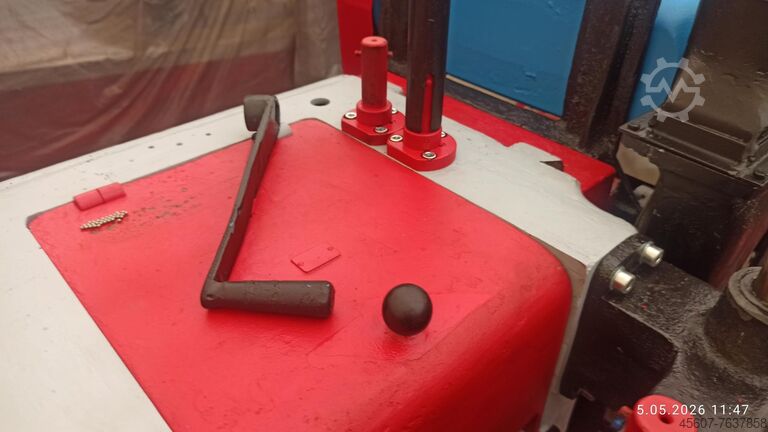 Oboustranný čepovací stroj na parkety FOD FOD BYDGOSZCZ DCKW 2/2