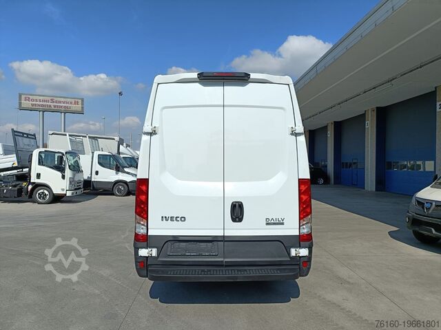 FURGÓN ESTÁNDAR XL H2 Iveco daily 35s16