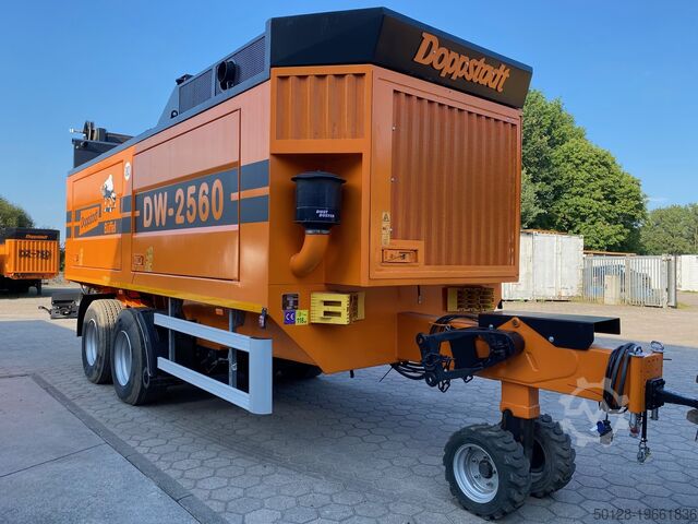 Mobiele hakselaar Doppstadt DW 2560 Büffel