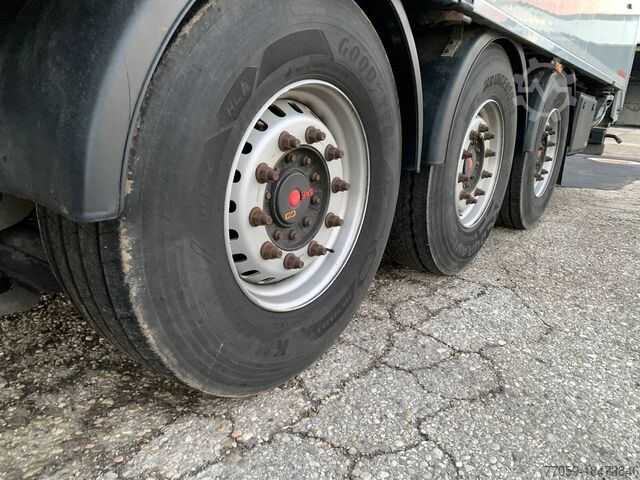 Semi-trailer with walking floor SCHWARZMÜLLER STAHLBODEN / STEEL-FLOOR ..more pieces !