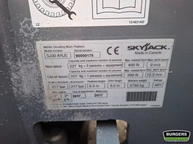 פלטפורמת עבודה טלסקופית מפרקית Skyjack SJ30 ARJE