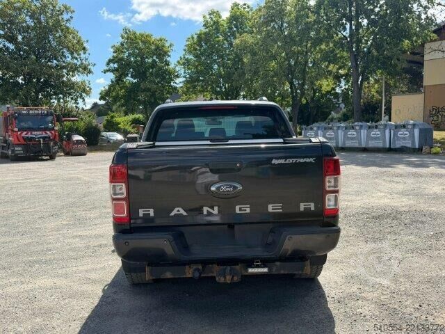 Ford Wildtrak / 4x4 / 3.2l 5 Cyl Diesel Ford Wildtrak / 4x4 / 3.2l 5 Cyl Diesel