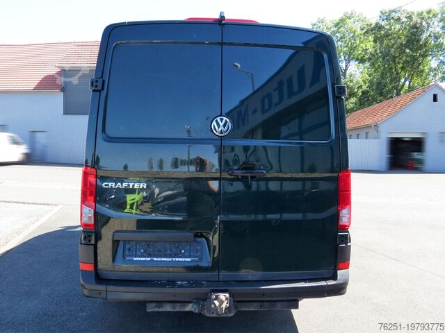 Furgoneta con caja VW Crafter Kasten 35 FWD DSG Klima DAB Kam
