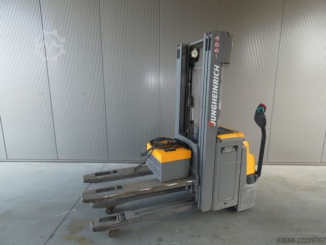 Pedestrian Stacker Jungheinrich EJC 214 Z