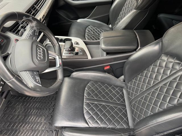 Pick-up AUDI SQ7 4.0 TDI quattro tiptronic