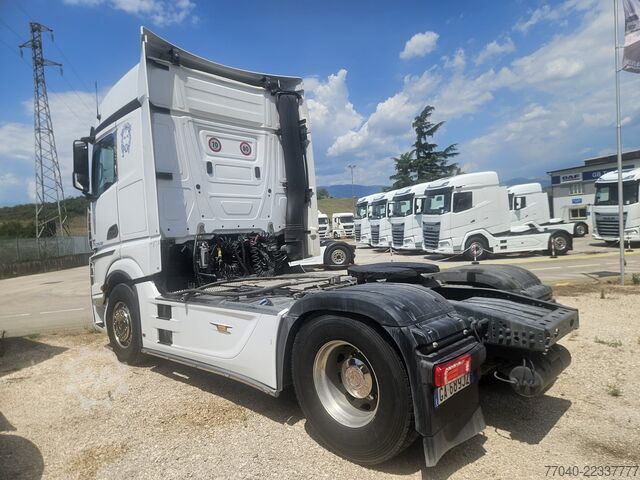Standard tractor unit Mercedes-Benz Actros 1851 LS