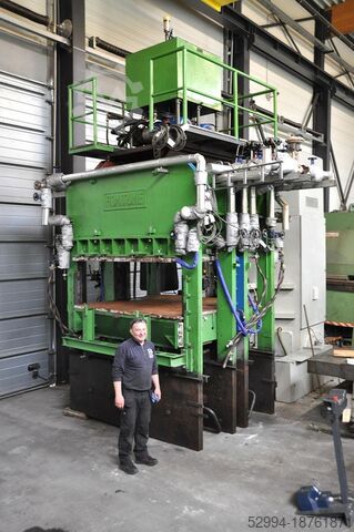 Prensas de bastidor en H Fontijne 2000 ton heated