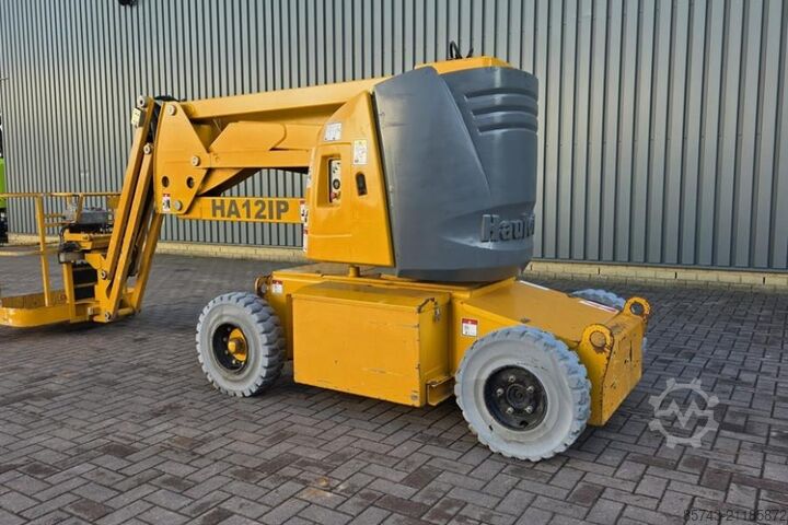 Шарнірно-телескопічна робоча платформа Haulotte HA12IP As-Is, Electric, 12m Working Height, 6.7m R