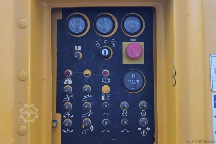 Τηλεσκοπική πλατφόρμα Genie S85 As-Is, Diesel, 4x4 Drive, 27.7m Working Height