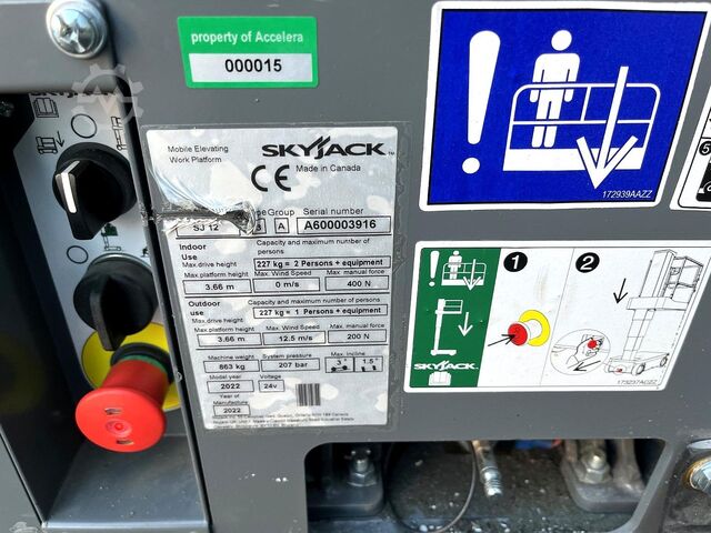Teleskoparbeitsbühne SKYJACK SJ 12