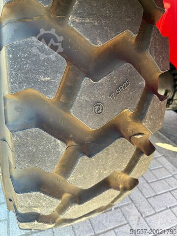 JR Nutzfahrzeuge GmbH JR Nutzfahrzeuge GmbH JR Nutzfahrzeuge GmbH