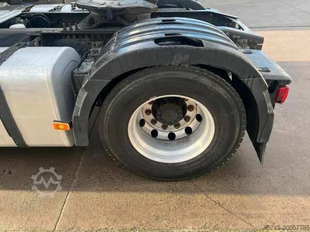 Trattore stradale standard VOLVO FH 500 * GLOBETROTTER * 2x TANK *