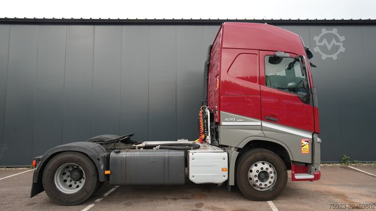 สารอันตราย Volvo FH 420 ADR tractor unit