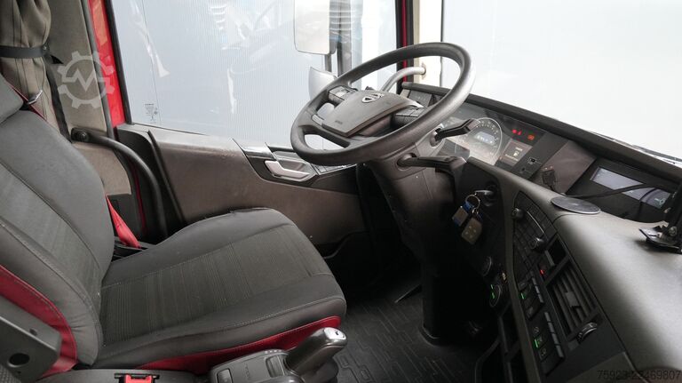 สารอันตราย Volvo FH 420 ADR tractor unit