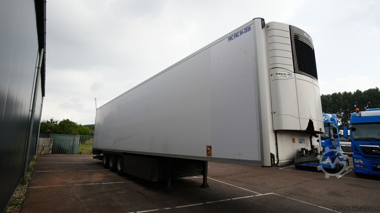 การขนส่งแช่เย็น/แช่แข็ง LAMBERET 3 Axle frigo trailer Carrier Vector 1950 Bi-Temp