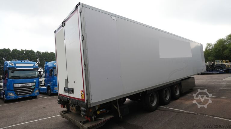 การขนส่งแช่เย็น/แช่แข็ง LAMBERET 3 Axle frigo trailer Carrier Vector 1950 Bi-Temp