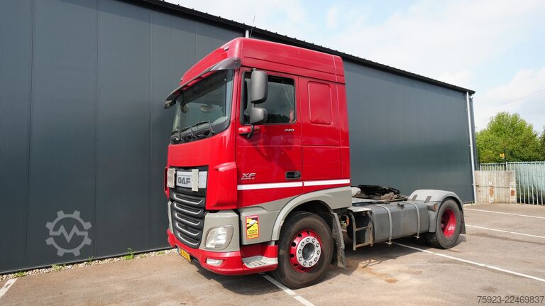 สารอันตราย DAF XF 440 ADR tractor unit