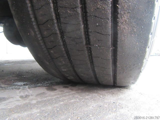 Atvērta puspiekabe ar tentu SCHMITZ CARGOBULL Mega Varios 80% Bremse / 60% Reifen