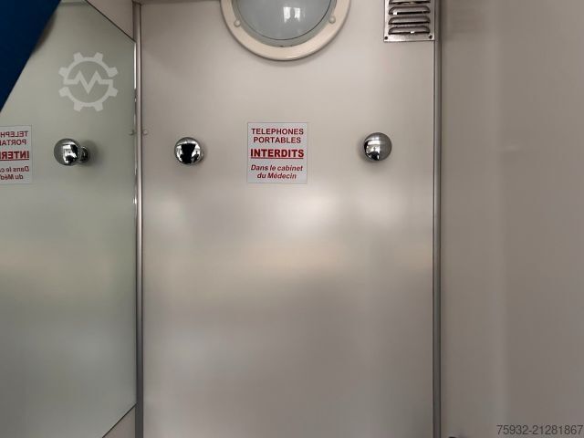 Box van MERCEDES-BENZ Atego 816 R - Koffer, Arztpraxis, Eventfahrzeug