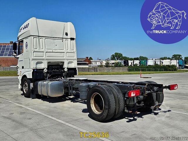 Chasis con cabina DAF XF 440