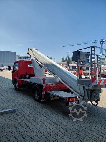 Knúinn vinnupallur á vörubíl Ruthmann TB 270 / NISSAN CABSTAR