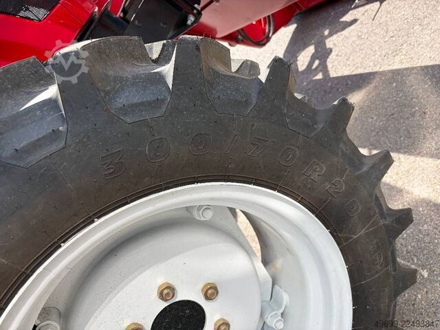 Tracteur YTO NMF 704 C