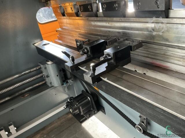 Plegadora Mantech W67K-40/2000 de 2020 Mantech W67K-40/2000