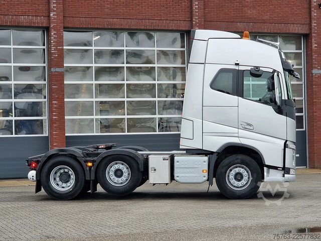SZM סטנדרטי Volvo FH 13.460 Globetrotter 6x2/4 - Full air - Steer...