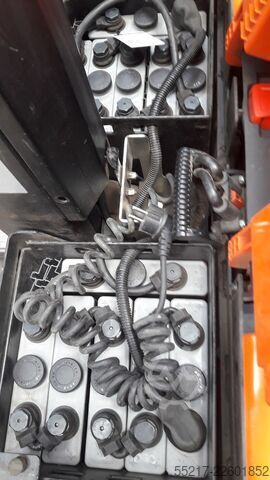 Xe nâng tay TOYOTA BT SWE 080L